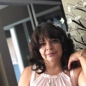 Meet your Posher, Yolanda